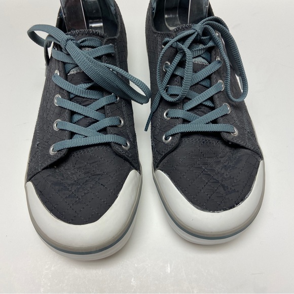 Keen Women's Elsa II Sneaker Quilted - Stormy Weather/Wrought Iron Gray Size 9.5 - Picture 9 of 11